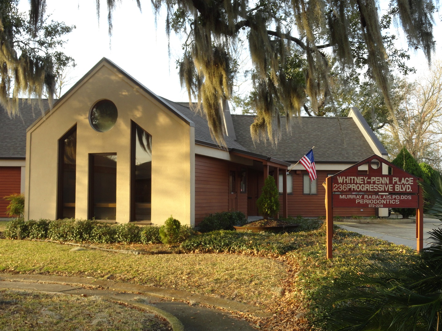 Picture of Dr. Rabalais' dental office in Houma, LA.